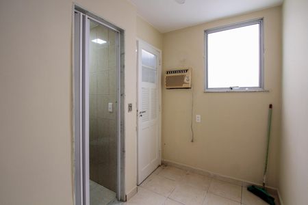 Apartamento à venda com 322m², 4 quartos e 5 vagasQuarto de Serviço