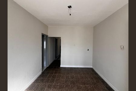 Casa para alugar com 80m², 2 quartos e 2 vagasSala