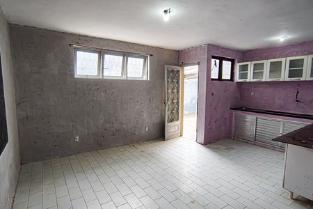 Casa para alugar com 600m², 6 quartos e 2 vagasCozinha
