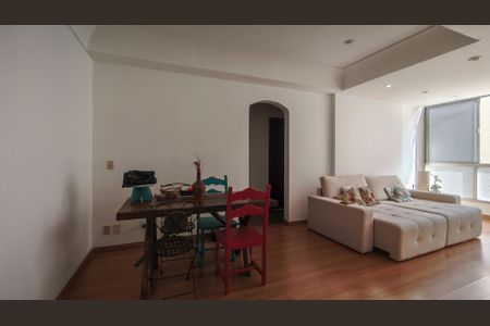 Apartamento à venda com 125m², 4 quartos e 1 vagaSala