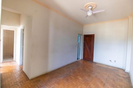 Apartamento à venda com 90m², 2 quartos e 1 vagaSala
