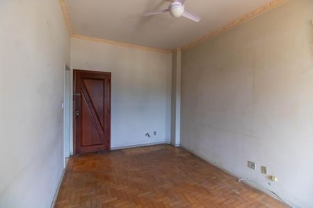 Apartamento à venda com 90m², 2 quartos e 1 vagaSala