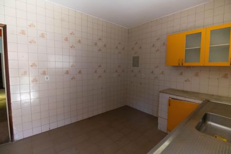Casa à venda com 200m², 4 quartos e 1 vaga Casa à venda com 200m², 4 quartos e 1 vagaCozinha