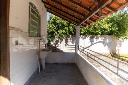 Casa à venda com 200m², 4 quartos e 1 vaga Casa à venda com 200m², 4 quartos e 1 vagaÁrea de Serviço