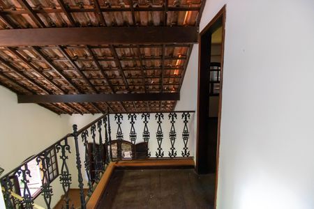 Casa à venda com 200m², 4 quartos e 1 vaga Casa à venda com 200m², 4 quartos e 1 vagaHall