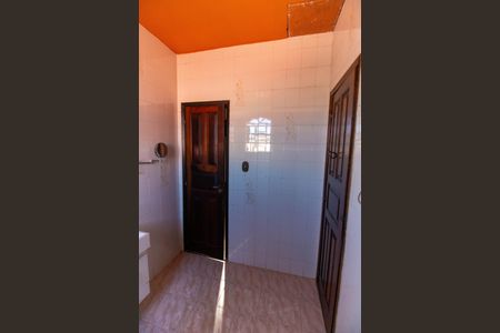 Casa à venda com 200m², 4 quartos e 1 vaga Casa à venda com 200m², 4 quartos e 1 vagaBanheiro da Suíte