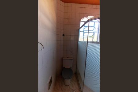 Casa à venda com 200m², 4 quartos e 1 vaga Casa à venda com 200m², 4 quartos e 1 vagaBanheiro da Suíte