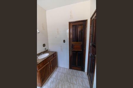 Casa à venda com 200m², 4 quartos e 1 vaga Casa à venda com 200m², 4 quartos e 1 vagaBanheiro Social