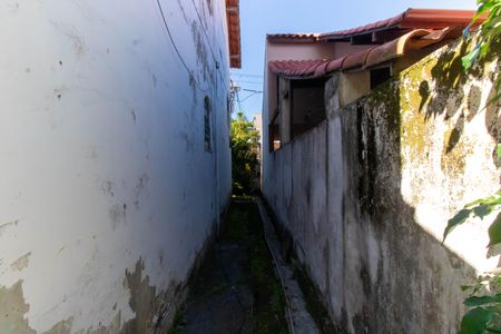 Casa à venda com 200m², 4 quartos e 1 vaga Casa à venda com 200m², 4 quartos e 1 vagaÁrea externa