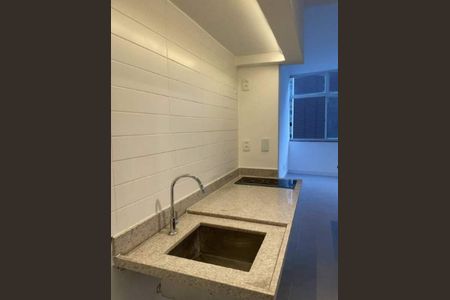 Apartamento à venda com 34m², 1 quarto e sem vaga