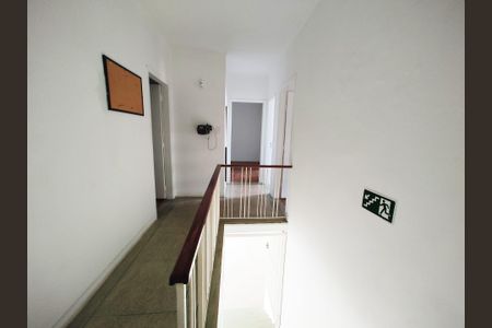 Casa à venda com 235m², 3 quartos e 2 vagas