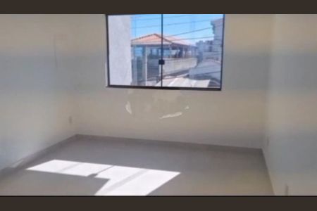 Casa à venda com 140m², 3 quartos e 4 vagas