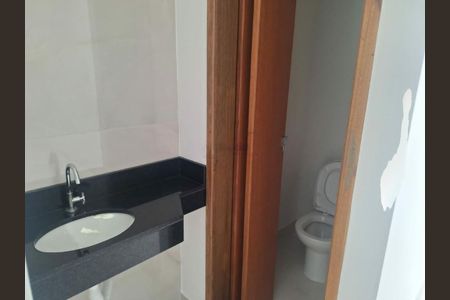 Casa à venda com 140m², 3 quartos e 4 vagas