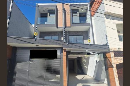 Casa à venda com 140m², 3 quartos e 4 vagas
