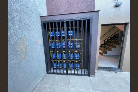 Apartamento à venda com 34m², 2 quartos e sem vaga