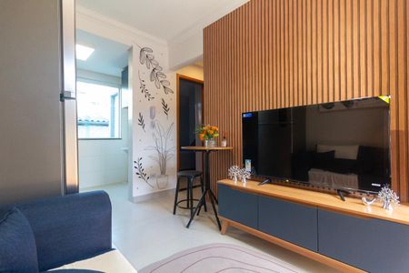 Sala/Cozinha de apartamento à venda com 2 quartos, 34m² em Vila Carrão, São Paulo