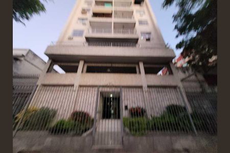 Apartamento à venda com 57m², 1 quarto e 1 vaga