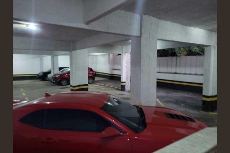 Apartamento à venda com 57m², 1 quarto e 1 vaga