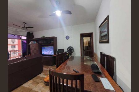 Apartamento à venda com 57m², 1 quarto e 1 vaga