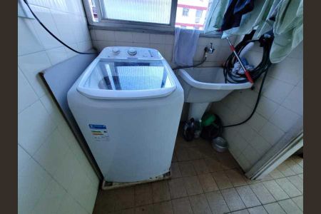 Apartamento à venda com 57m², 1 quarto e 1 vaga