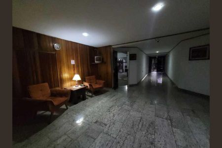 Apartamento à venda com 57m², 1 quarto e 1 vaga