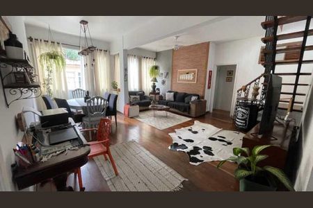 Apartamento à venda com 126m², 4 quartos e 2 vagas