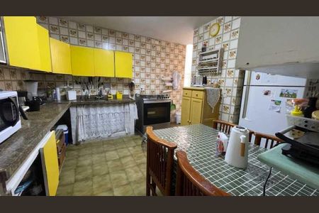 Apartamento à venda com 126m², 4 quartos e 2 vagas