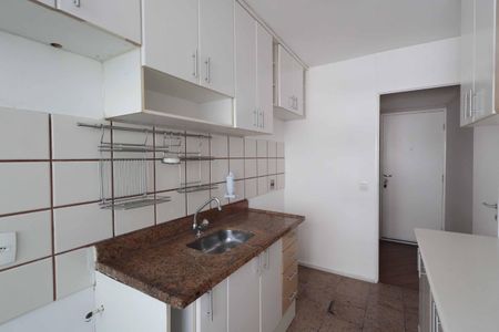 Apartamento à venda com 55m², 2 quartos e 1 vagaCozinha