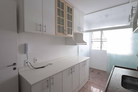 Apartamento à venda com 55m², 2 quartos e 1 vagaCozinha