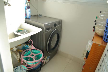 Apartamento à venda com 48m², 2 quartos e 1 vagaÁrea de Serviço