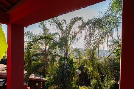 Casa à venda com 992m², 4 quartos e 6 vagasVista