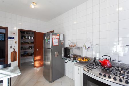 Casa à venda com 992m², 4 quartos e 6 vagasCozinha