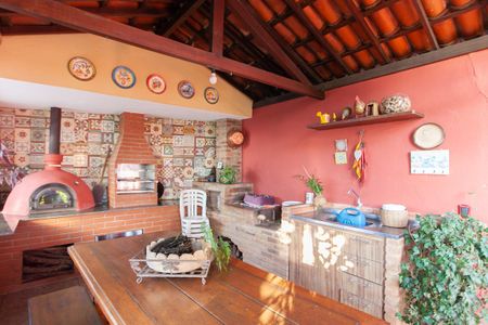 Casa à venda com 992m², 4 quartos e 6 vagasEspaço Gourmet