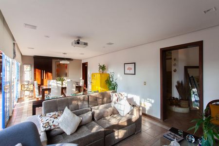 Casa à venda com 992m², 4 quartos e 6 vagasSala 1