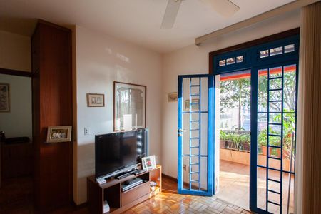 Casa à venda com 992m², 4 quartos e 6 vagasSala 2