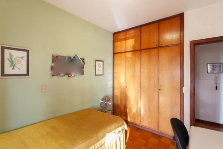 Casa à venda com 992m², 4 quartos e 6 vagasQuarto 2