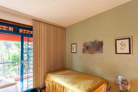 Casa à venda com 992m², 4 quartos e 6 vagasQuarto 2