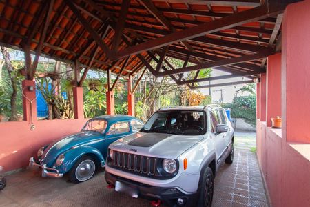 Casa à venda com 992m², 4 quartos e 6 vagasGaragem