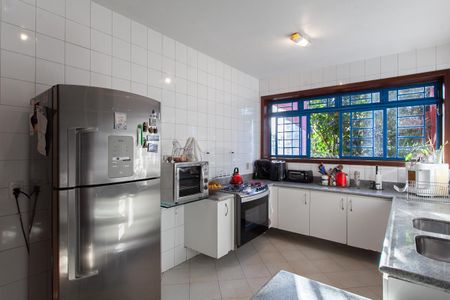 Casa à venda com 992m², 4 quartos e 6 vagasCozinha