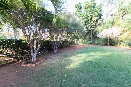 Casa à venda com 992m², 4 quartos e 6 vagasQuintal