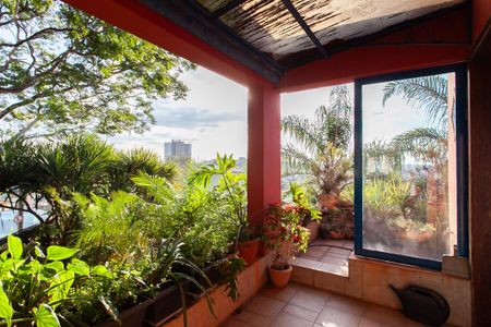 Casa à venda com 992m², 4 quartos e 6 vagasVaranda da Sala 2