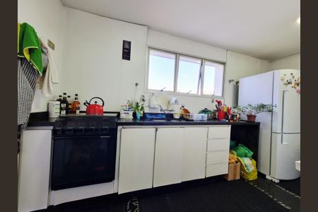 Apartamento à venda com 157m², 3 quartos e 4 vagasCozinha - Armários