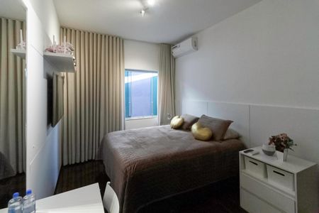 Casa à venda com 170m², 3 quartos e 6 vagasQuarto 1