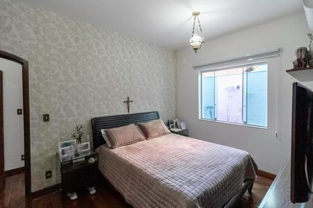 Casa à venda com 170m², 3 quartos e 6 vagasSuíte