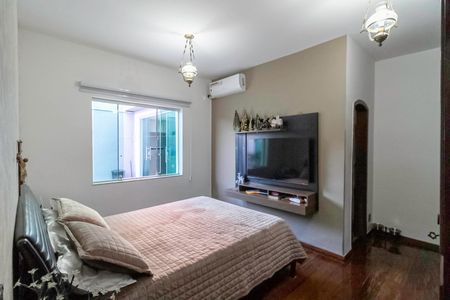 Casa à venda com 170m², 3 quartos e 6 vagasSuíte