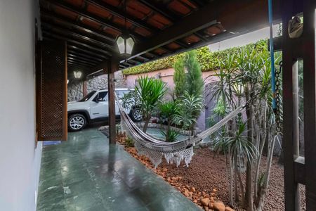 Casa à venda com 170m², 3 quartos e 6 vagasJardim