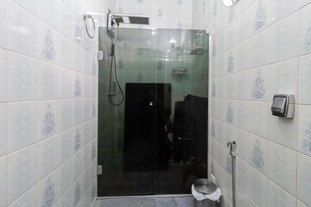 Casa à venda com 170m², 3 quartos e 6 vagasBanheiro da suíte