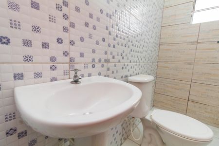 Casa à venda com 200m², 5 quartos e 1 vaga Casa à venda com 200m², 5 quartos e 1 vagaBanheiro