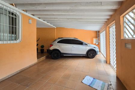 Casa à venda com 142m², 2 quartos e 2 vagas Casa à venda com 142m², 2 quartos e 2 vagasGaragem
