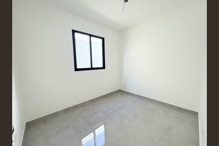 Quarto de apartamento à venda com 2 quartos, 110m² em Jardim Atlântico, Belo Horizonte